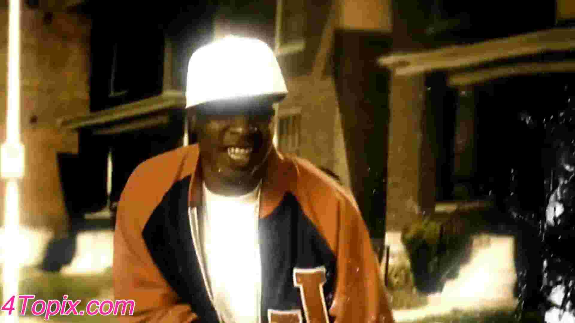 Jibbs's song "Chain Hang Low" has one of the most iconic chorus of all time 🎵